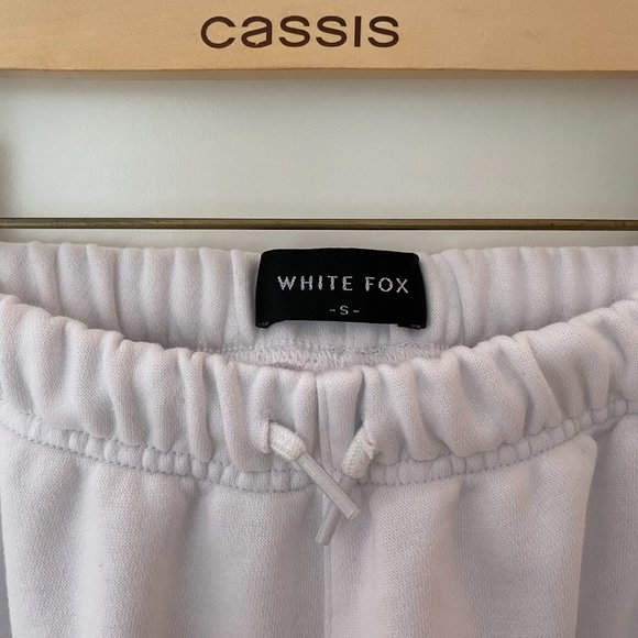 White Fox Social Butterfly Sweatpants - Picture 9 of 12